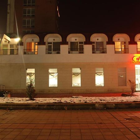 Hotel Ogosta 몬타나 외부 사진